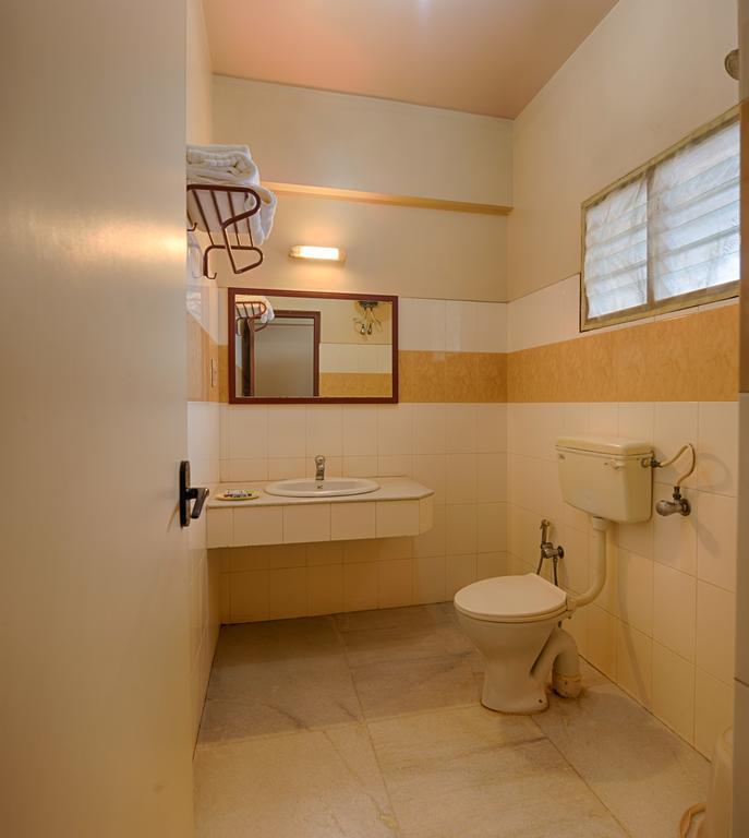 Hotel Vijai Paradise Coimbatore Esterno foto